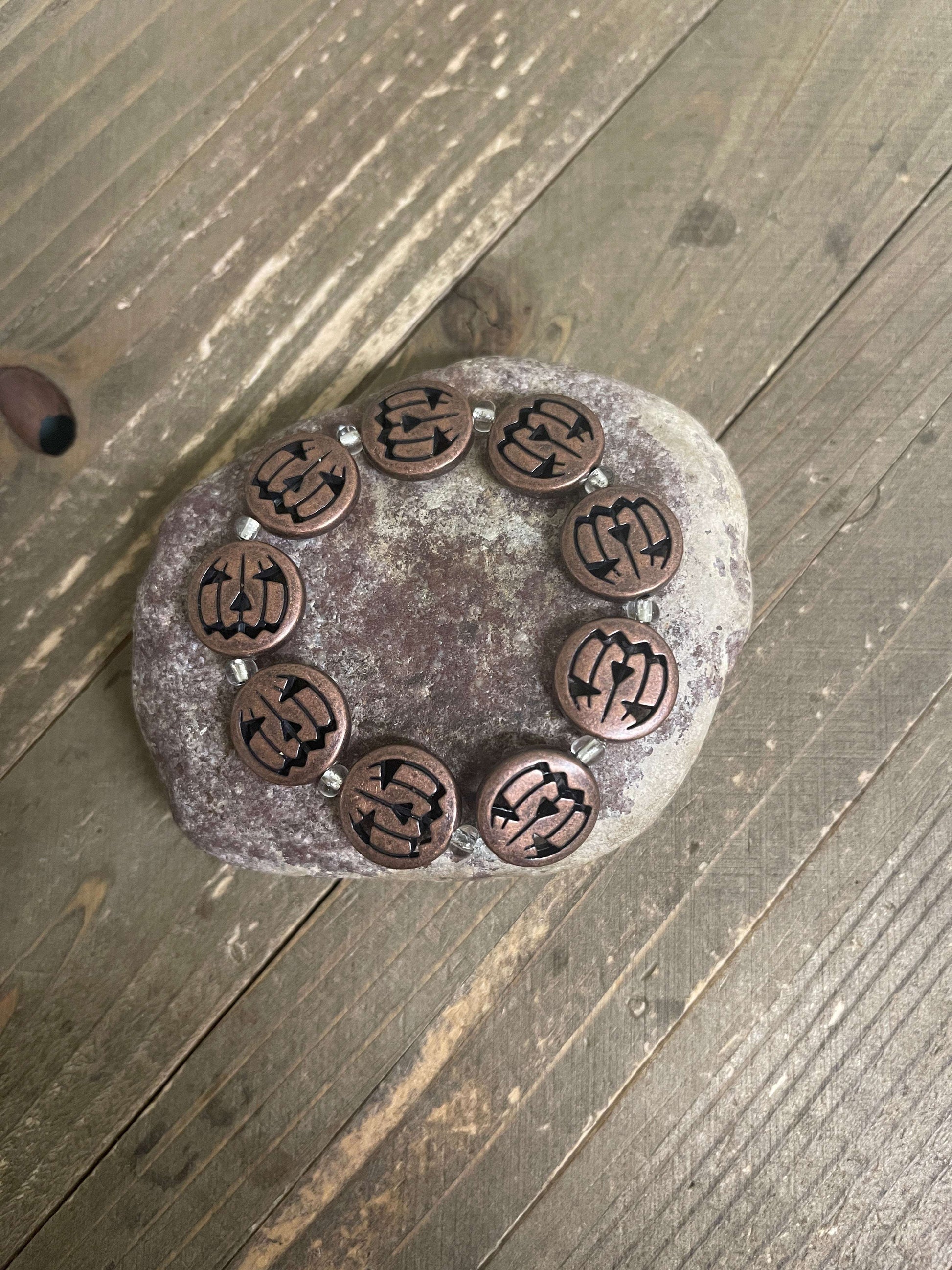 Antique Copper Jack-O'-Lantern Metal Beaded Elastic/Stretch BraceletPink tiful of LOVE