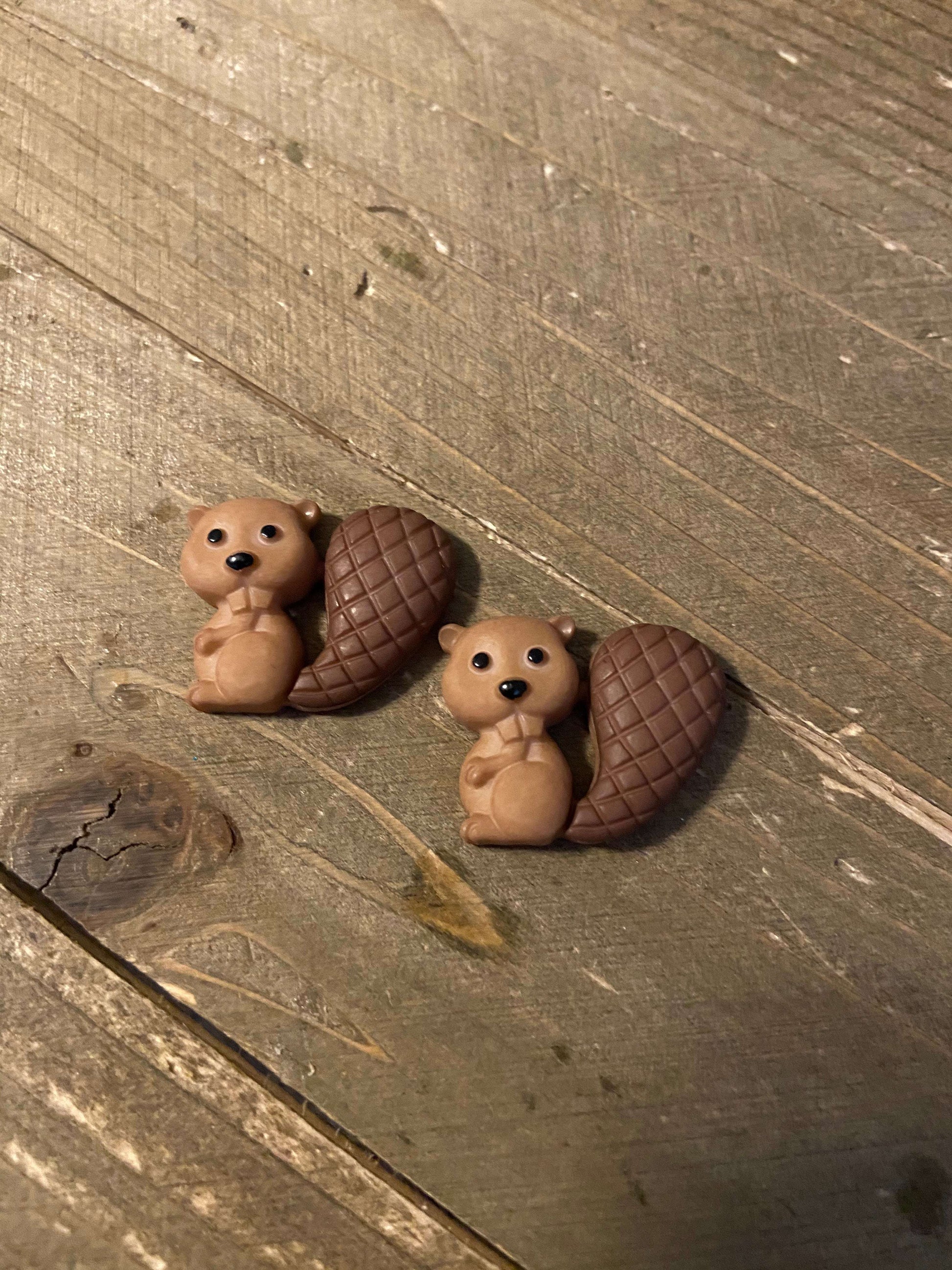 BACKYARD BUDDIES Post Earrings (6 animals to choose from)Pink tiful of LOVE