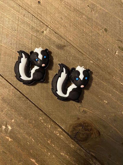 BACKYARD BUDDIES Post Earrings (6 animals to choose from)Pink tiful of LOVE