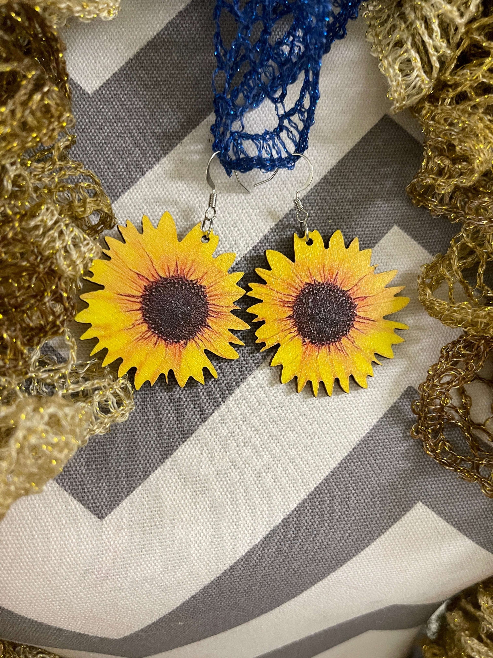 BIG BOLD Wooden Sunflower Wire Earrings--A ray of SunshinePink tiful of LOVE