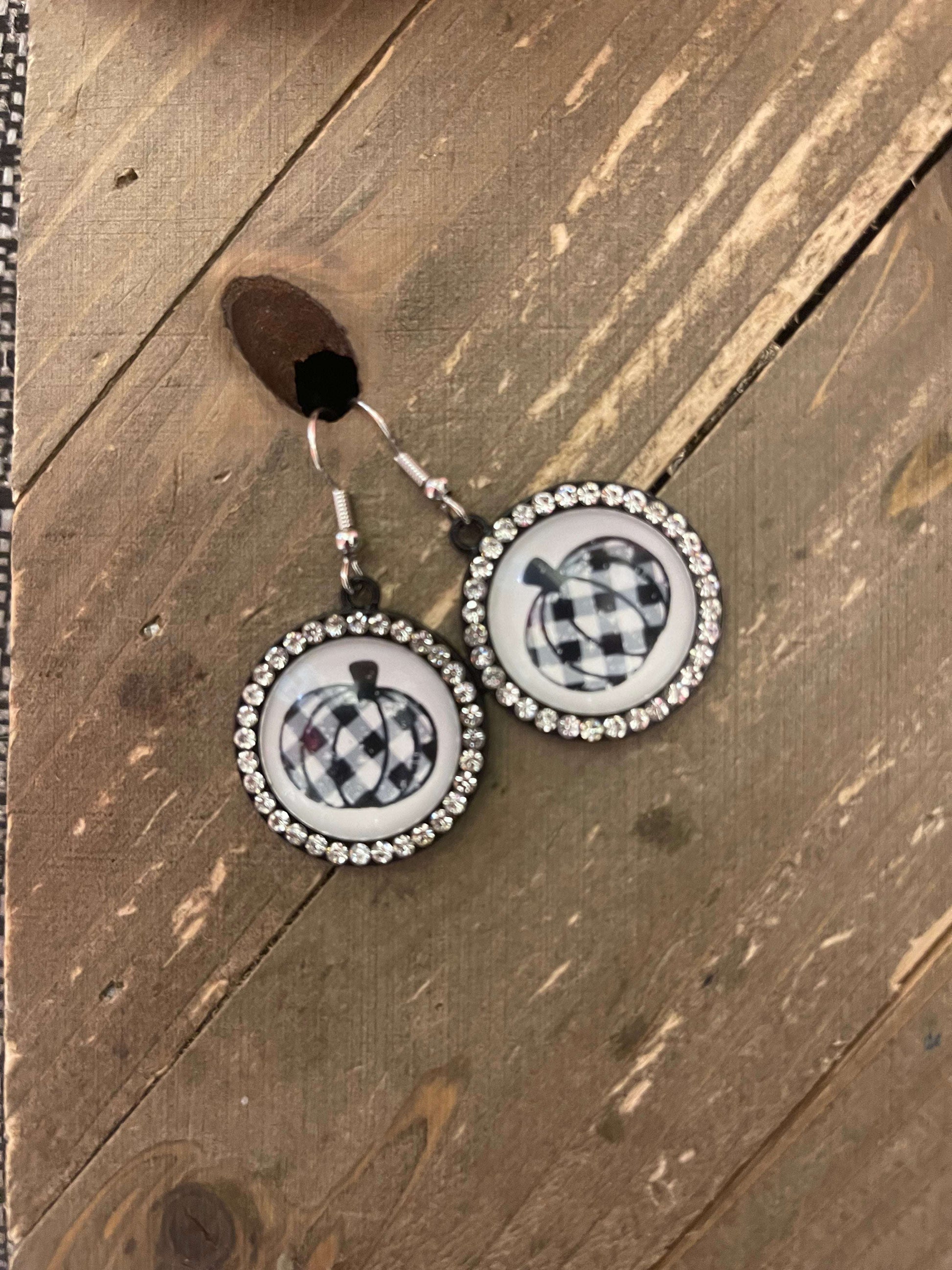 Black n White Pumpkin Cabochon Charm wire earringsPink tiful of LOVE