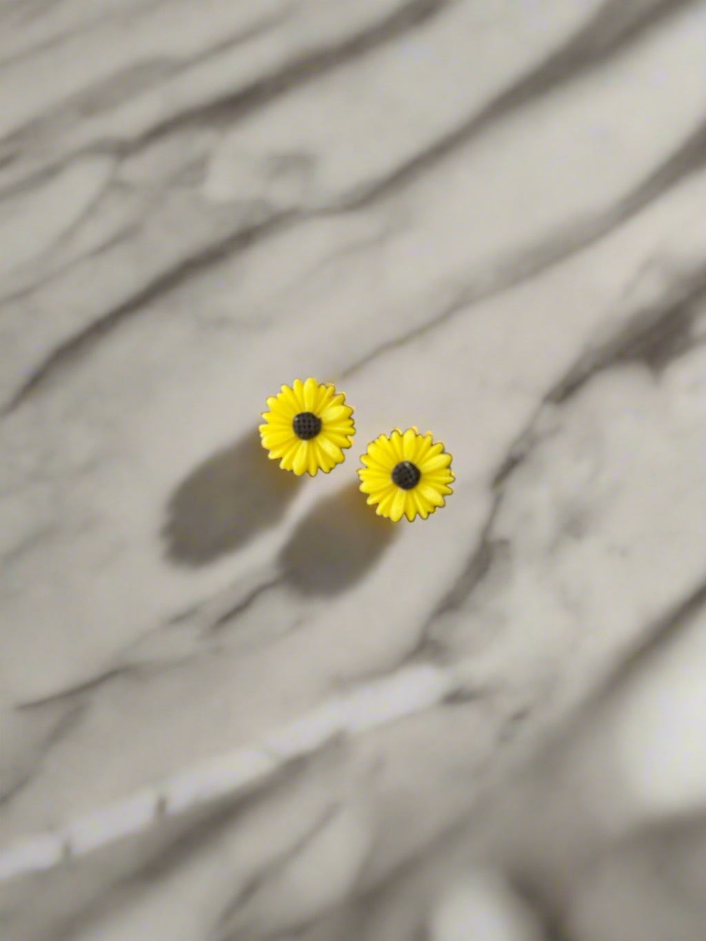 Tiny SUNFLOWER Stud Earrings (ER466-2post)