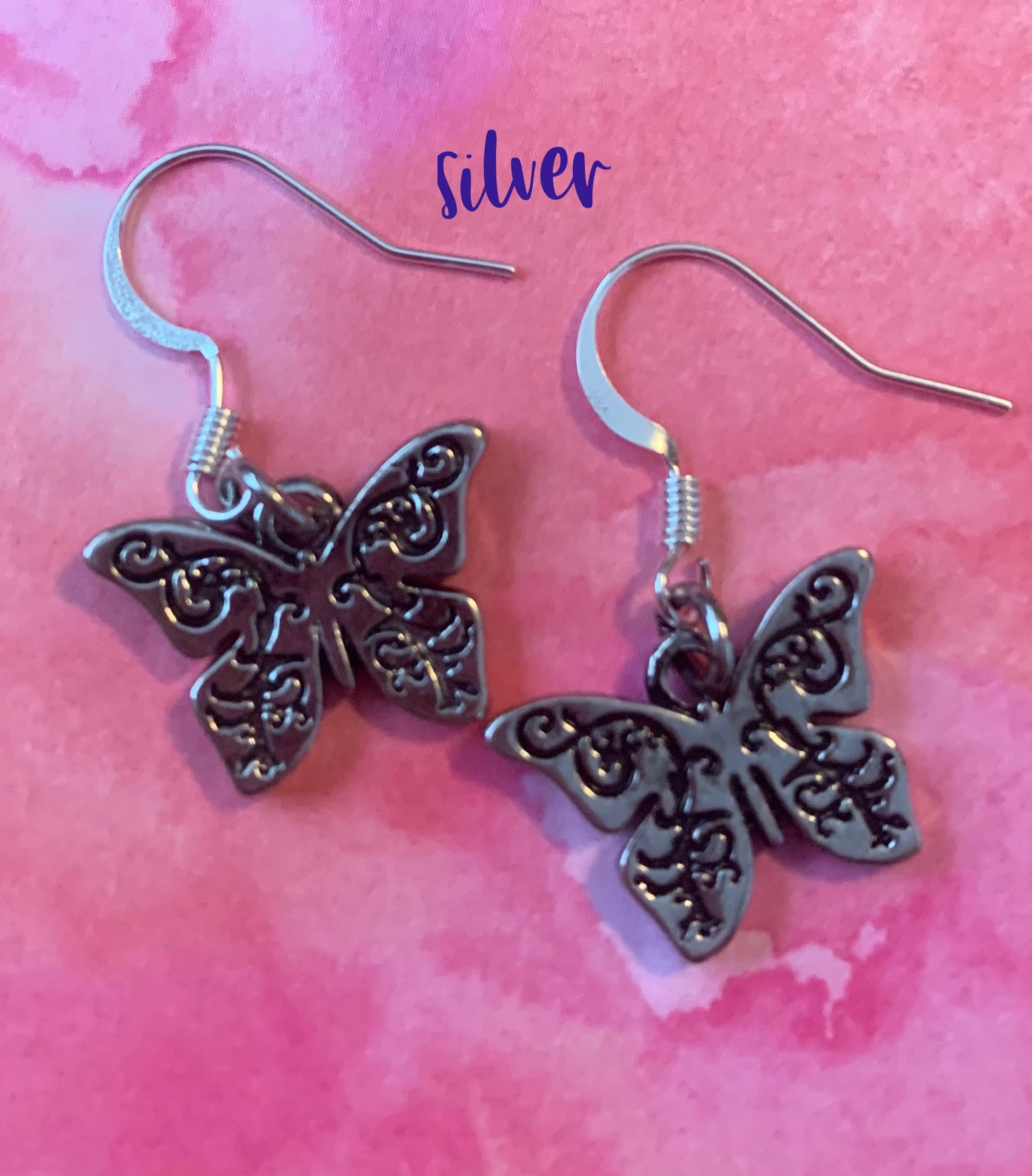 BUTTERFLY WIRE EARRINGSPink tiful of LOVE