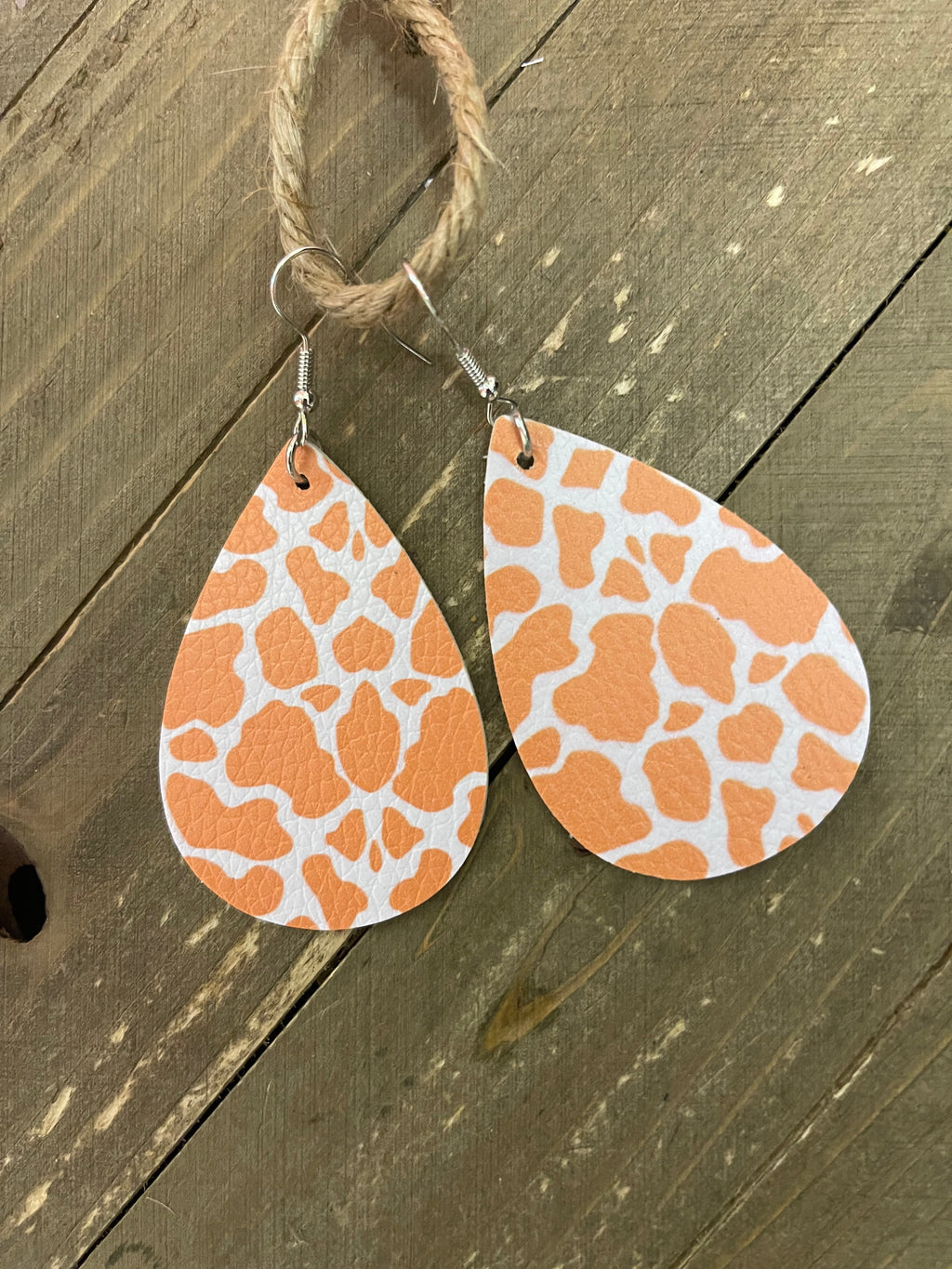 Animal Prints Faux Leather Teardrop wire earrings (ER371-Giraffe)
