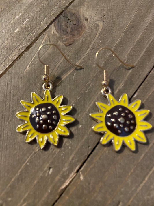 Sunflower Wire Earrings--A ray of SunshinePink tiful of LOVE
