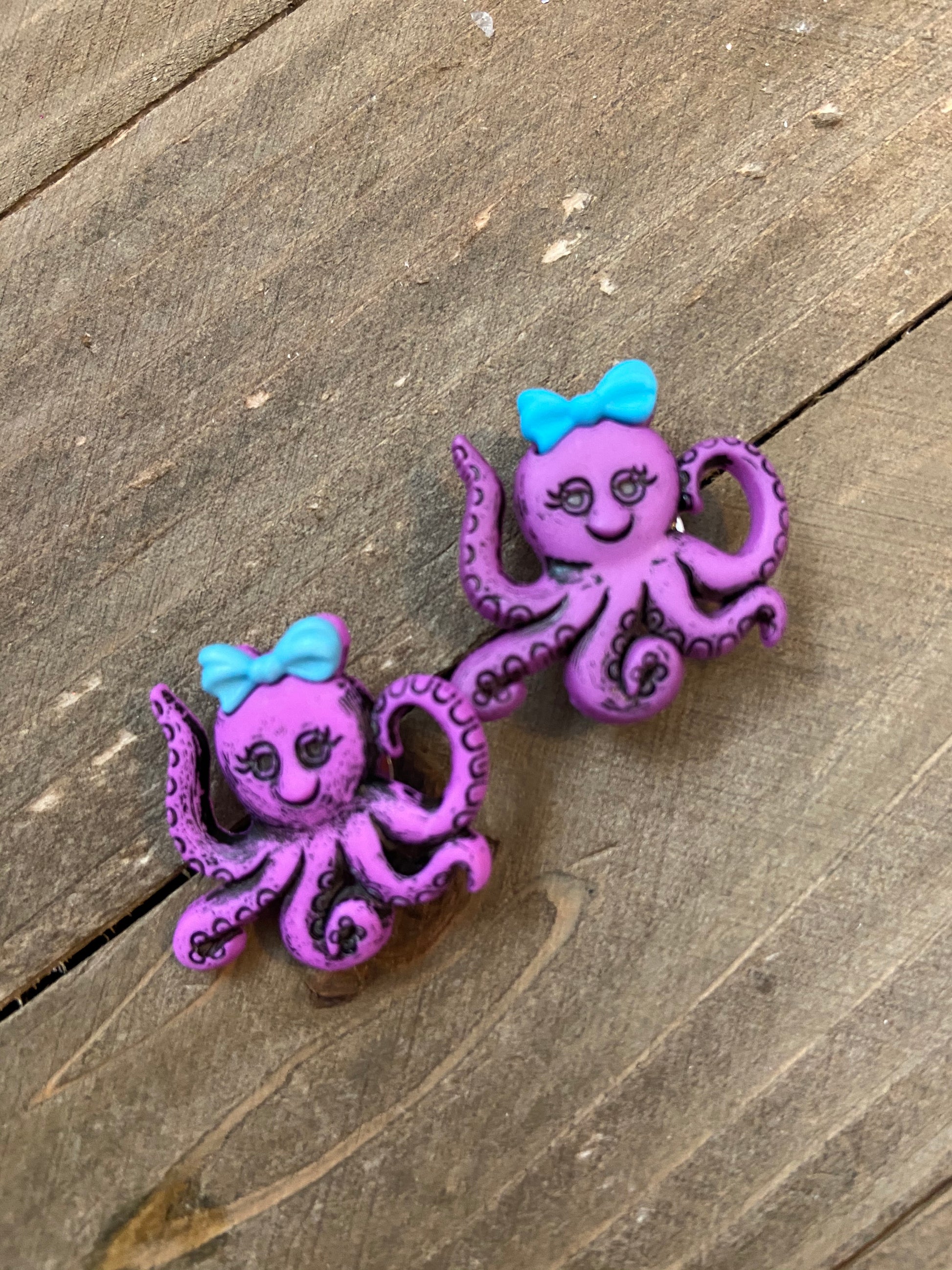 Ocean's Alive Post Earrings (5 sea creatures to choose from)Pink tiful of LOVE