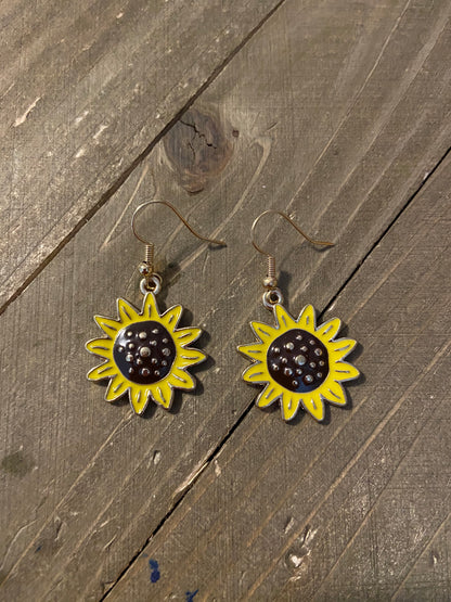 Sunflower Wire Earrings--A ray of SunshinePink tiful of LOVE