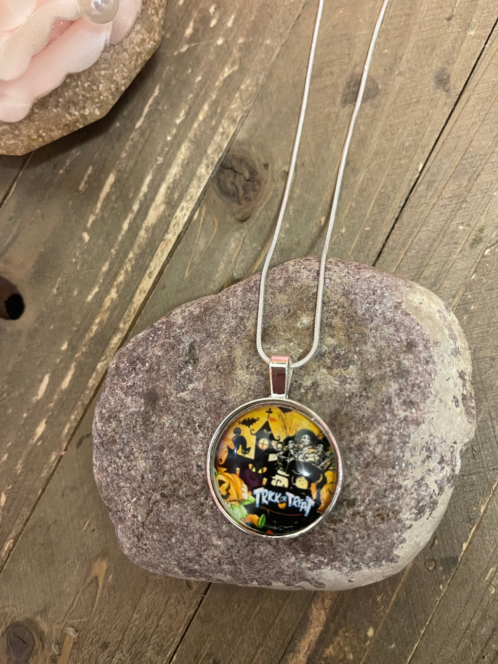 Halloween Trick or Treat Pendants on a Silver Chain (NK177-Hween1)