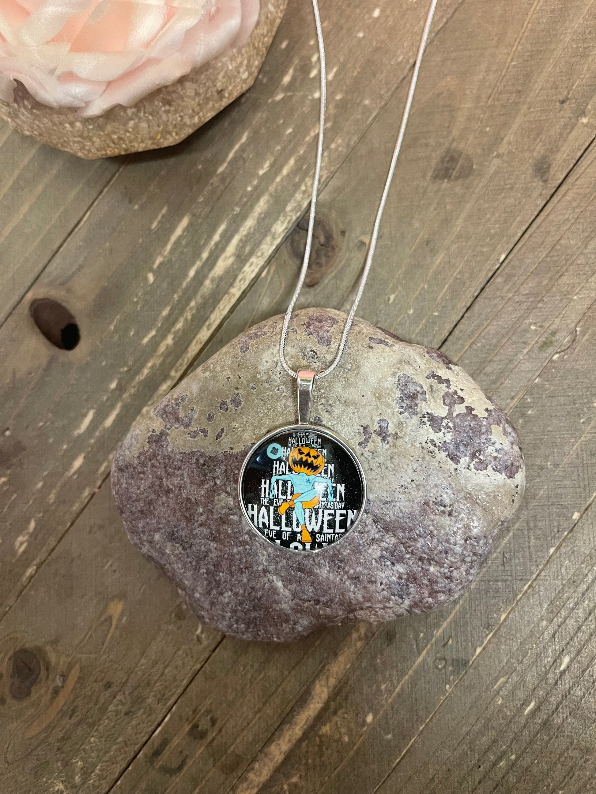 Halloween-Happy Halloween Pendants on a Silver Chain (NK177-Hween2)Pink tiful of LOVE