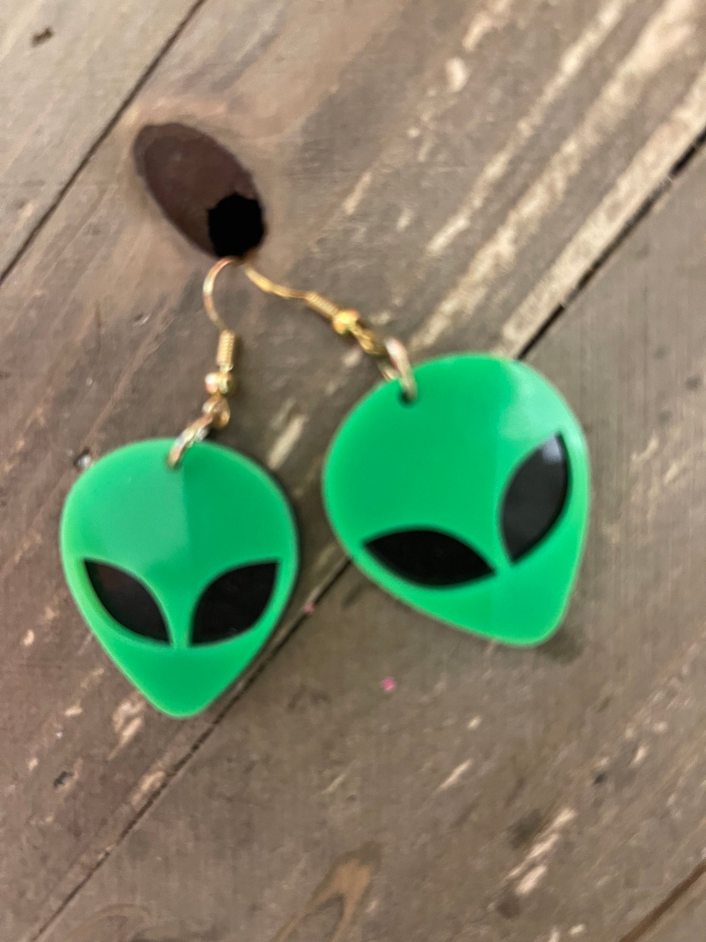 Green & Black Alien Head charm wire earrings