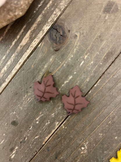 Fall Leaves Stud EarringsPink tiful of LOVE