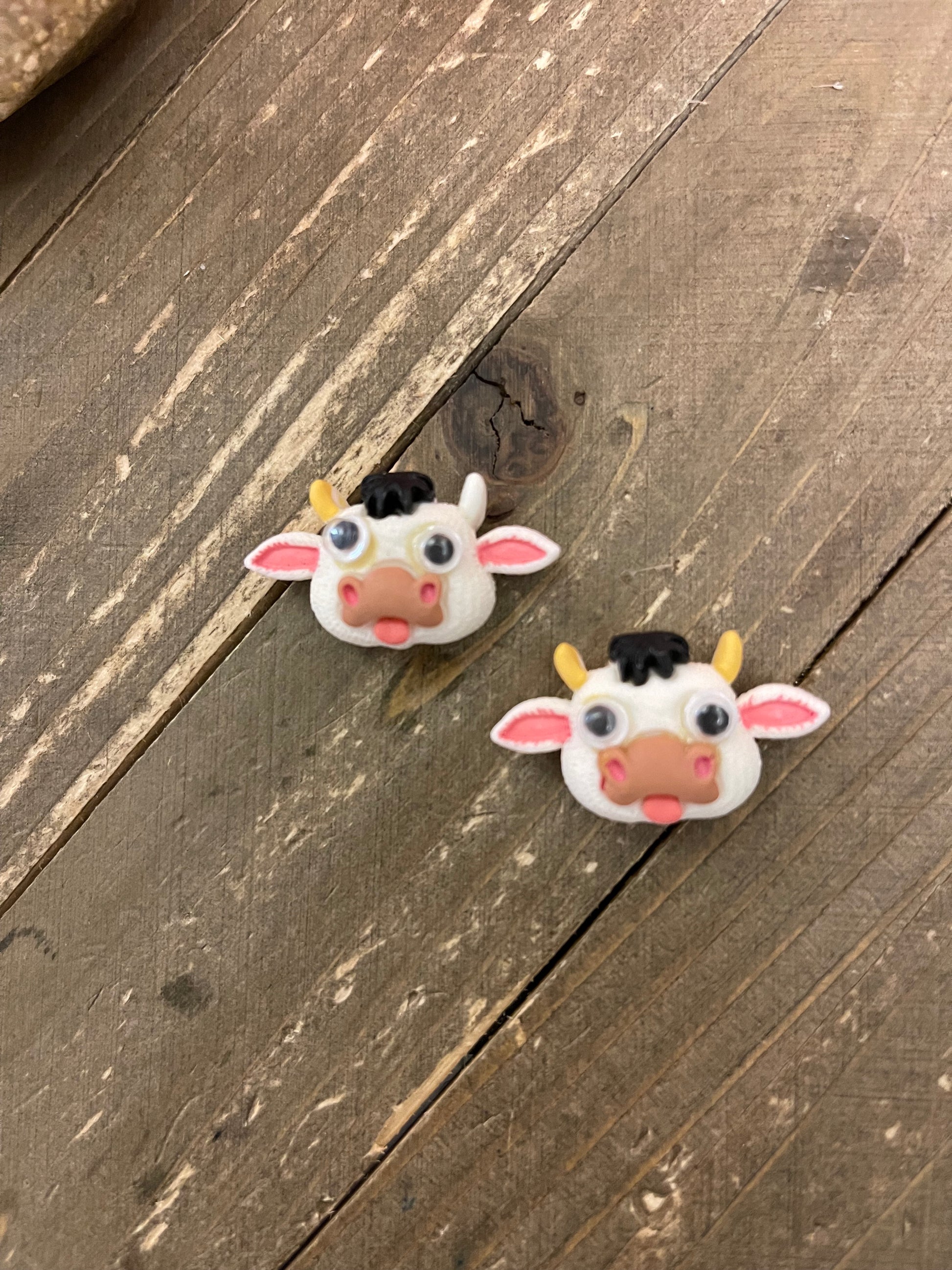 Cow Face Stud EarringsPink tiful of LOVE