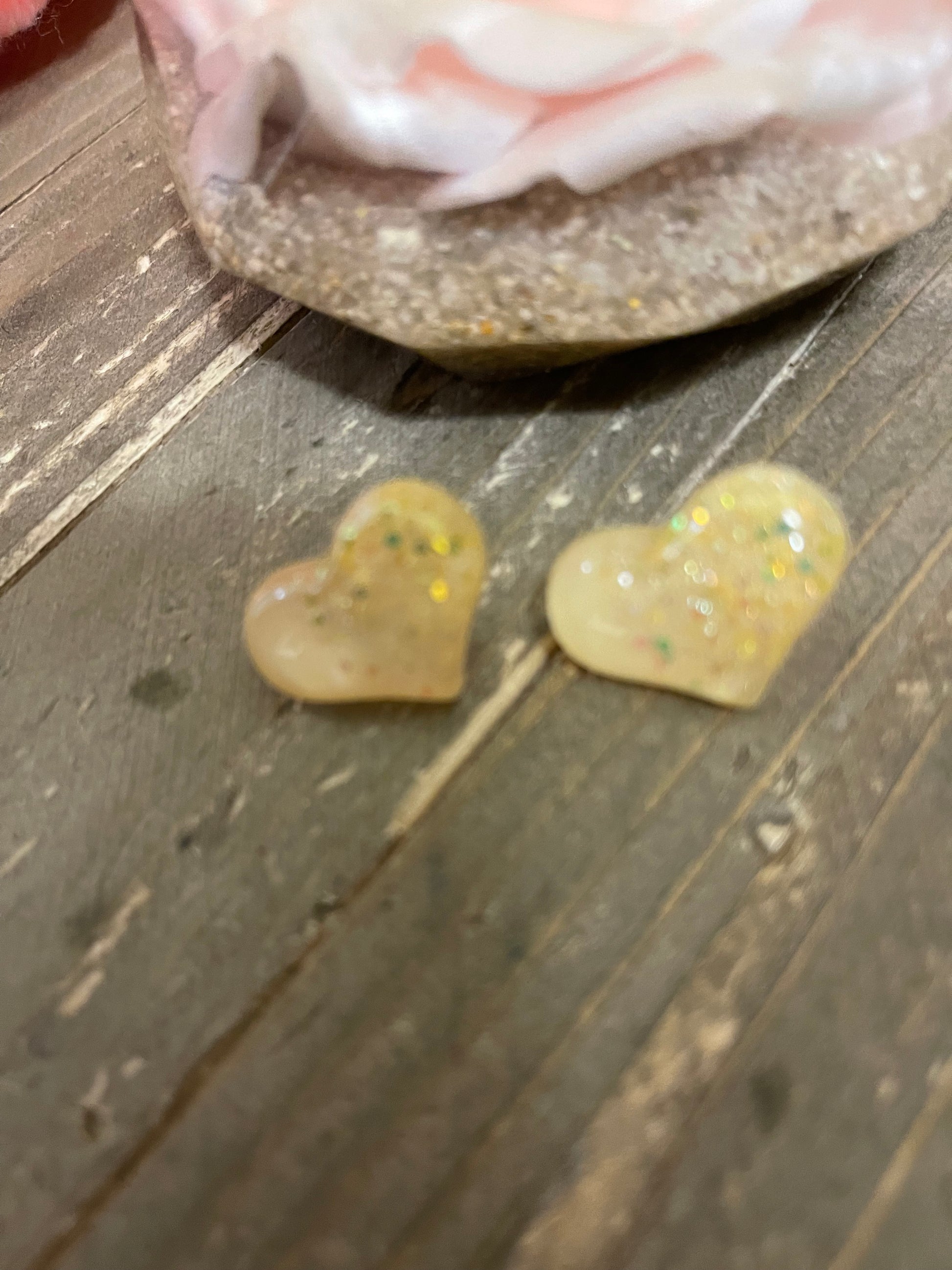 Sparkle Heart Stud Earrings (Yellow color)Pink tiful of LOVE