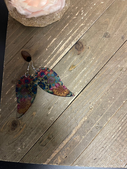 Floral Paisley Wire EarringsPink tiful of LOVE