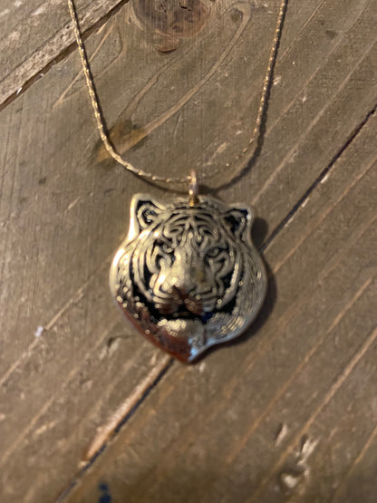 Tiger Head Pendant on a Gold chain NecklacePink tiful of LOVE