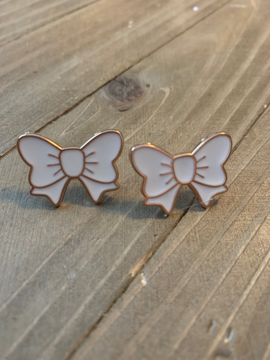 White and Gold Bow Post Earrings