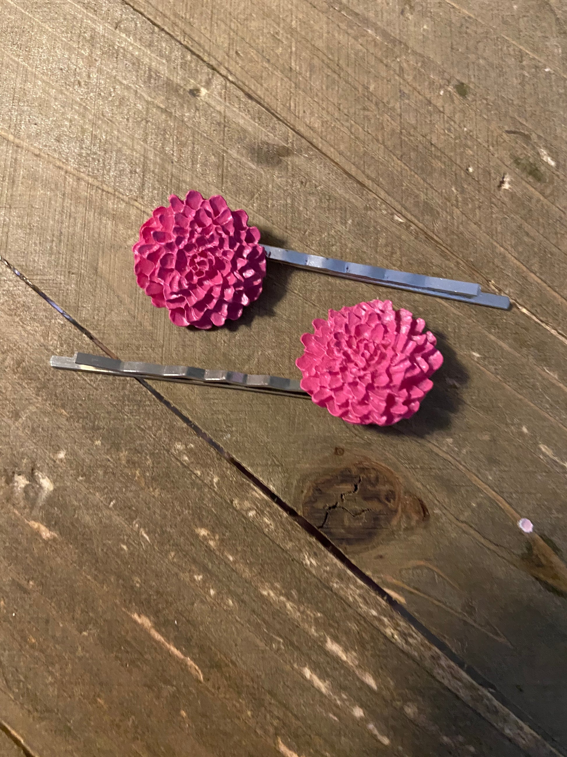 Flower Power Hair clips (a pair)Pink tiful of LOVE