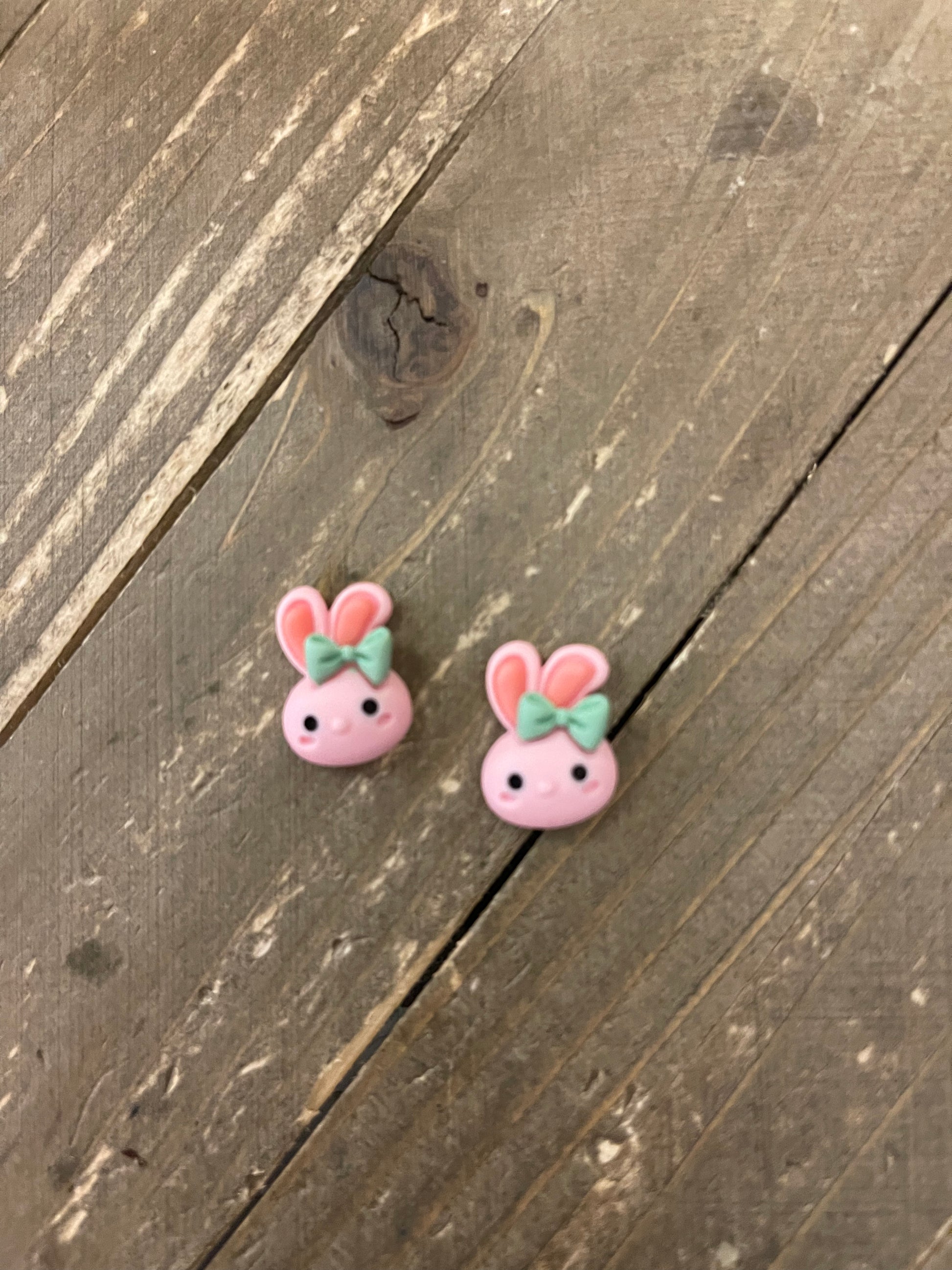 Sweet Bunny Face Stud EarringsPink tiful of LOVE
