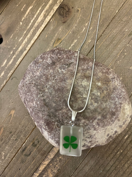 Shamrock-Rectangular Pendant on a Silver chain NecklacePink tiful of LOVE