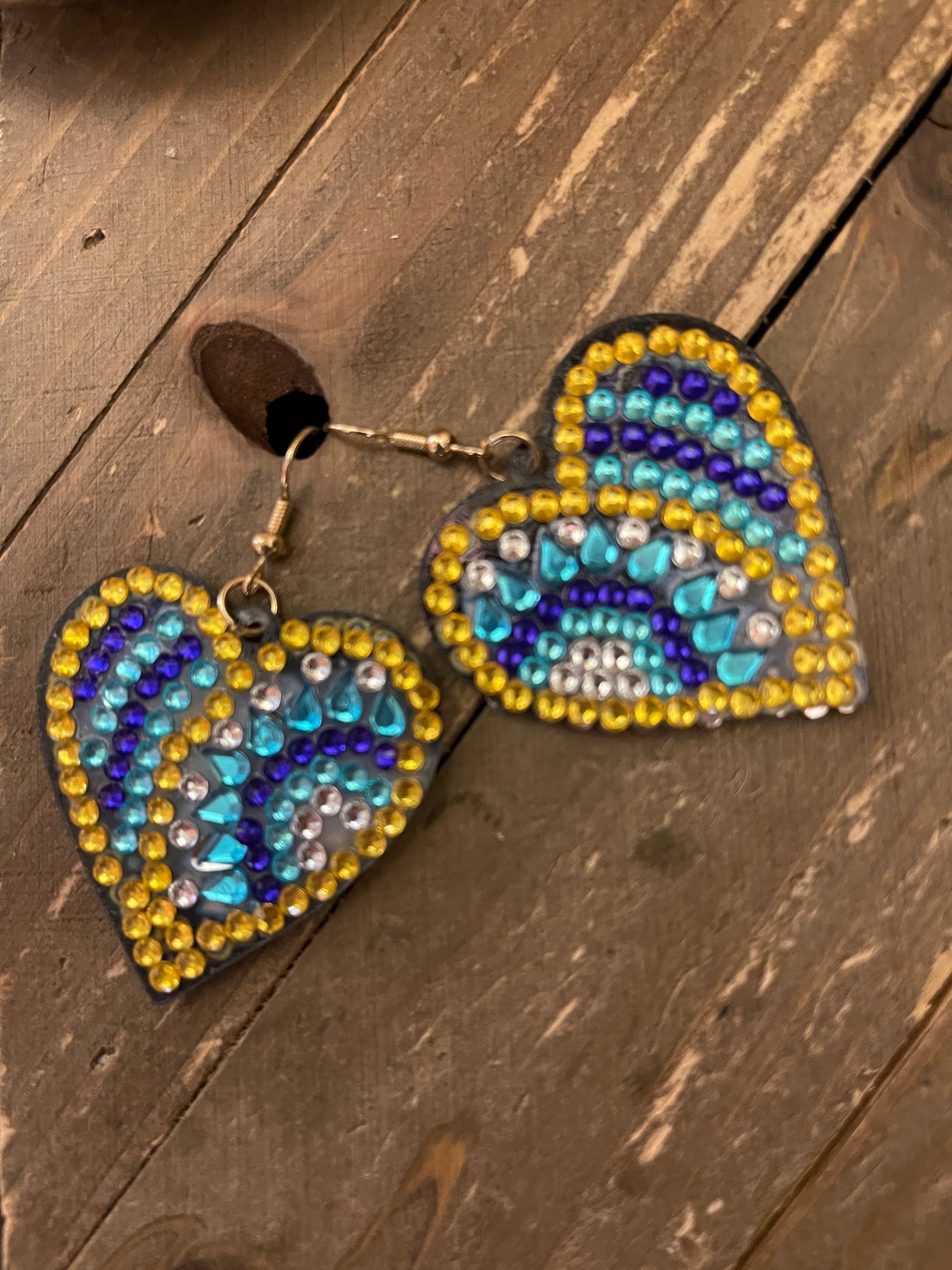 Diamond Painting gold, blue &amp; purple Gemstone Heart Wire EarringsPink tiful of LOVE