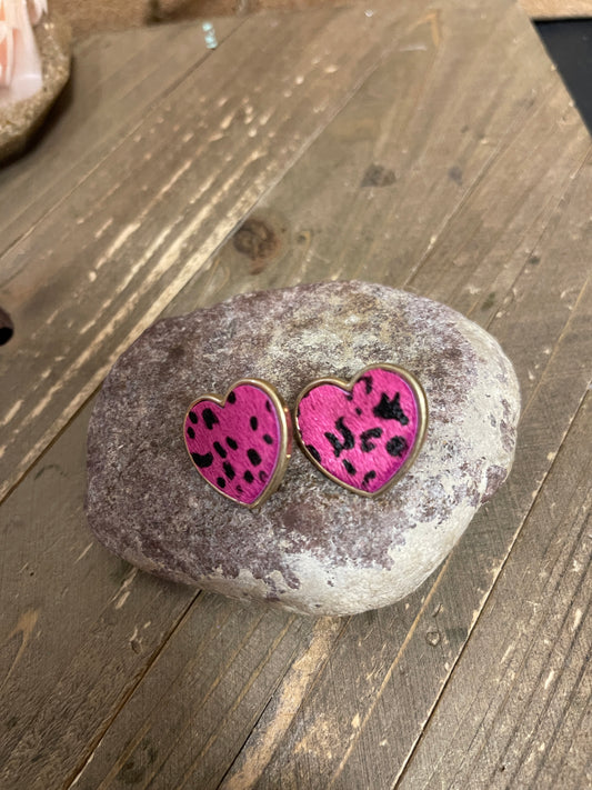 Spotted Heart Textured Stud EarringsPink tiful of LOVE