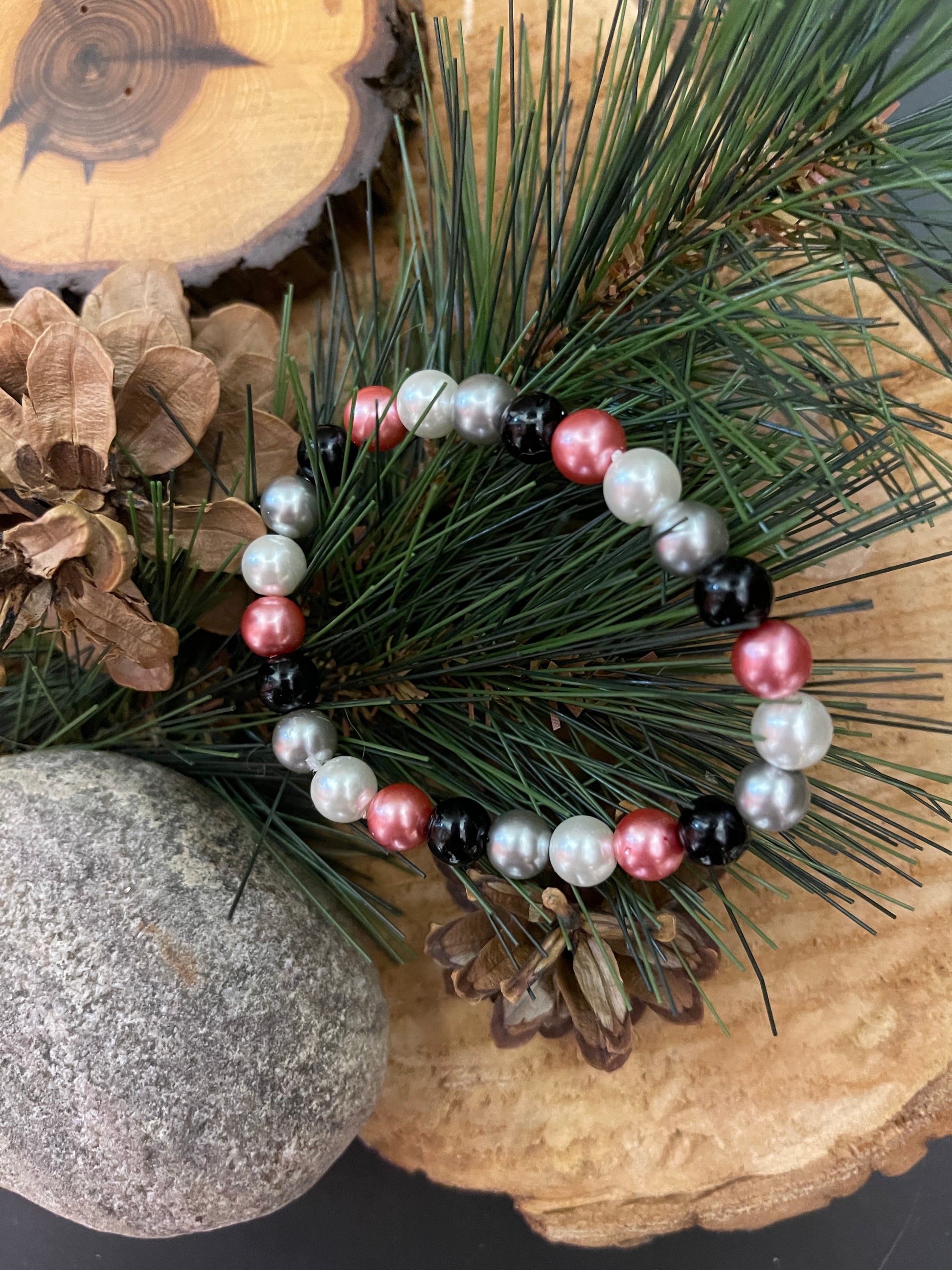 Black,White &amp; Pink Glass Pearl Beaded Elastic/Stretch BraceletPink tiful of LOVE