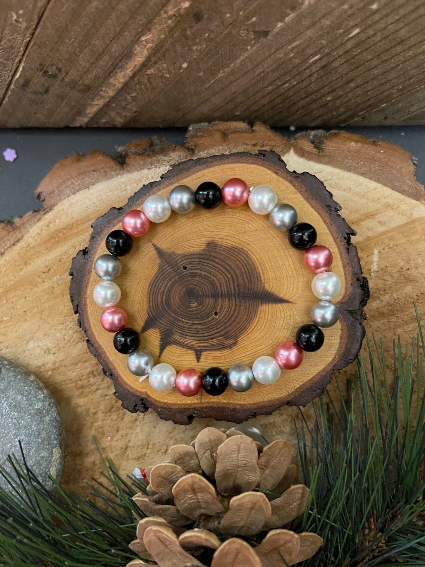 Black,White &amp; Pink Glass Pearl Beaded Elastic/Stretch BraceletPink tiful of LOVE