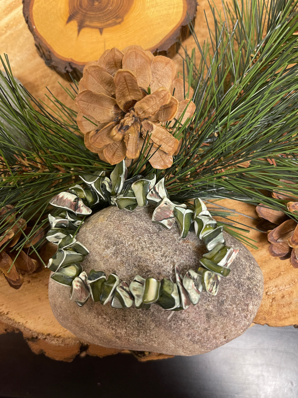 Green Dyed River Shell Beaded Elastic/Stretch Bracelet