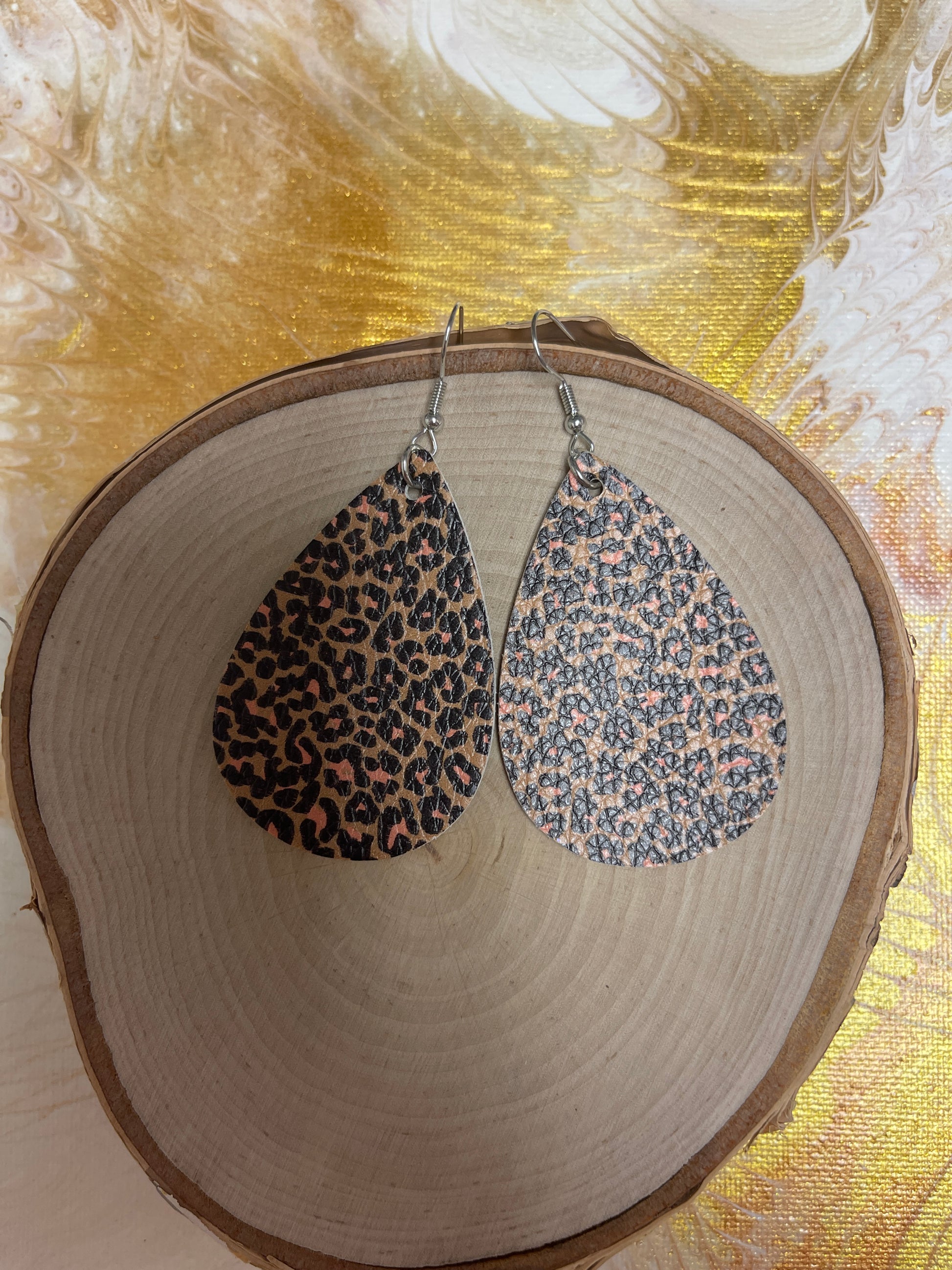 Animal Prints Faux Leather Teardrop earringsPink tiful of LOVE