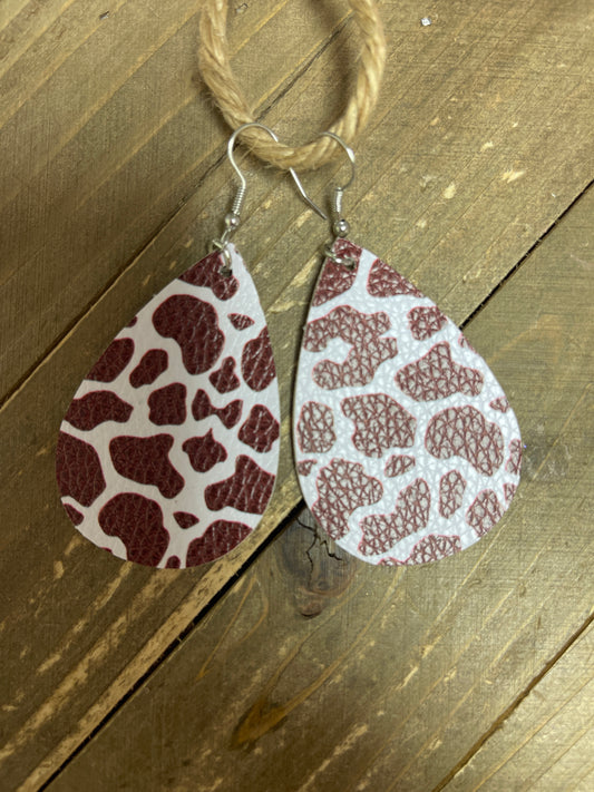 Animal Prints Faux Leather Teardrop wire earringsPink tiful of LOVE