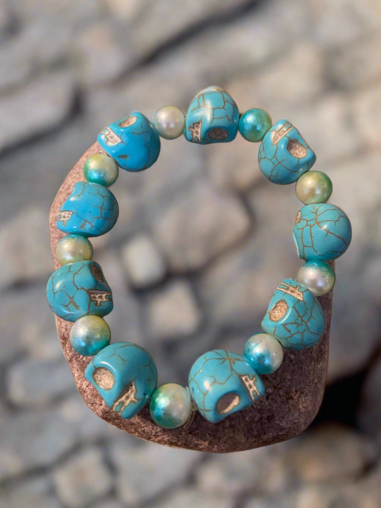 Turquoise Skull Stone and Plastic blue/White swirl Pearl  Beaded Elastic/Stretch Bracelet