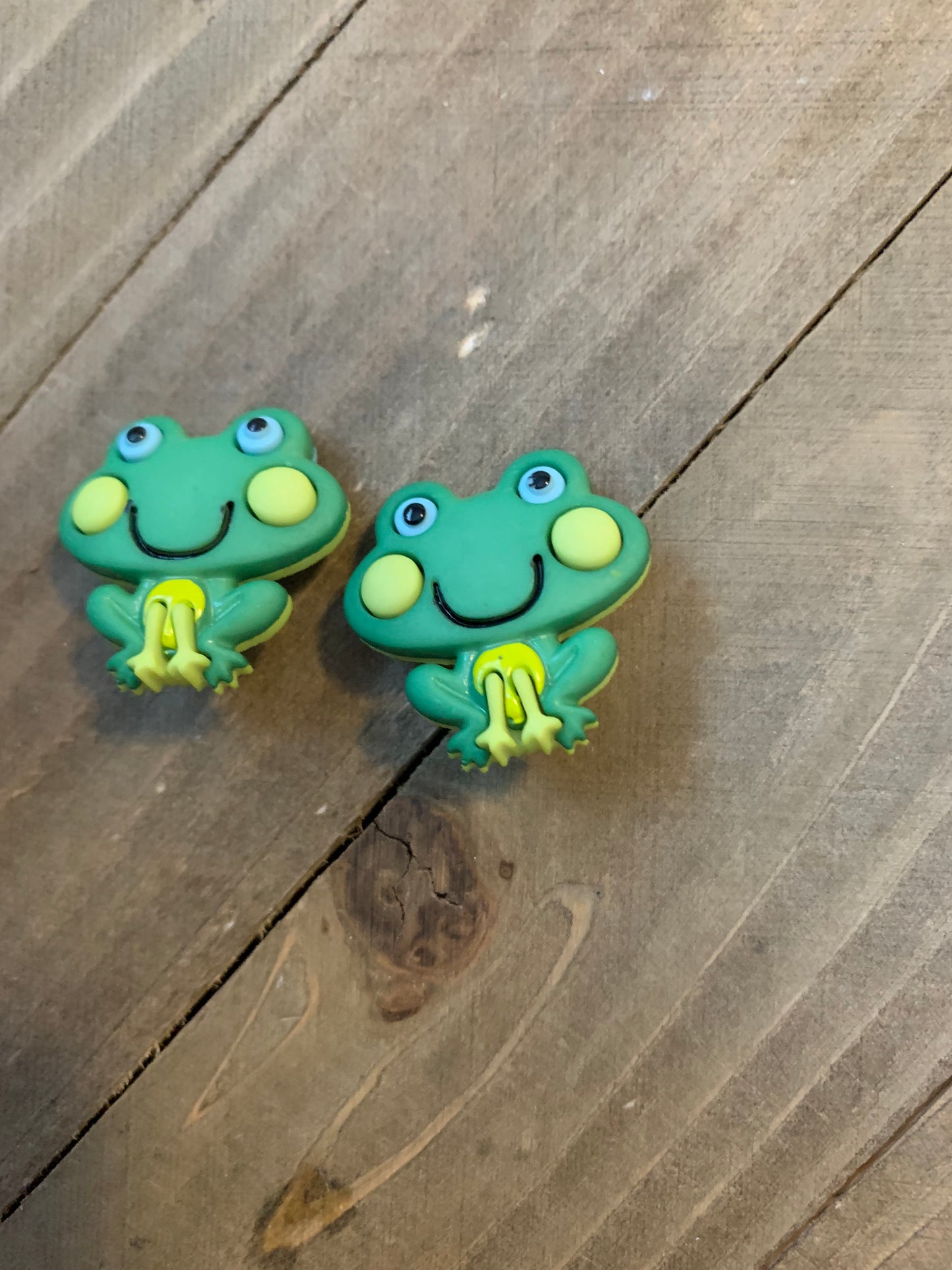 So kissable Frog Post Earrings