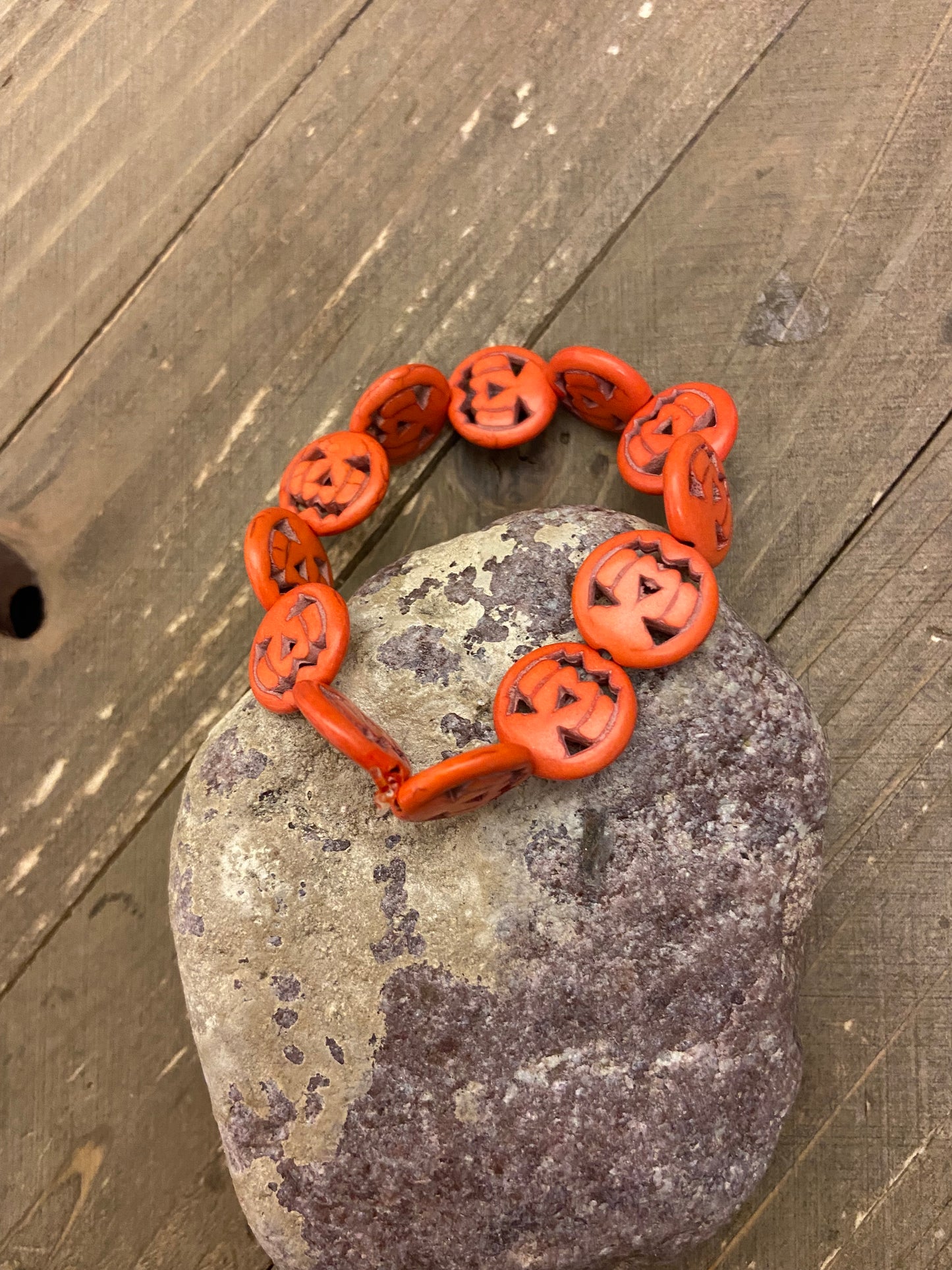 JACK-O'-LANTERN Glass Beaded Elastic/Stretch BraceletPink tiful of LOVE