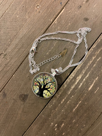 Tree of Life Pendant; beautifully designed necklace on a Silver ChainPink tiful of LOVE