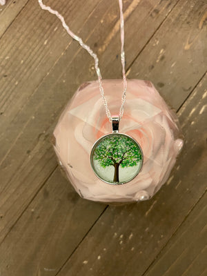 Tree of Life Pendant  on a Silver Chain (NK177-8d)