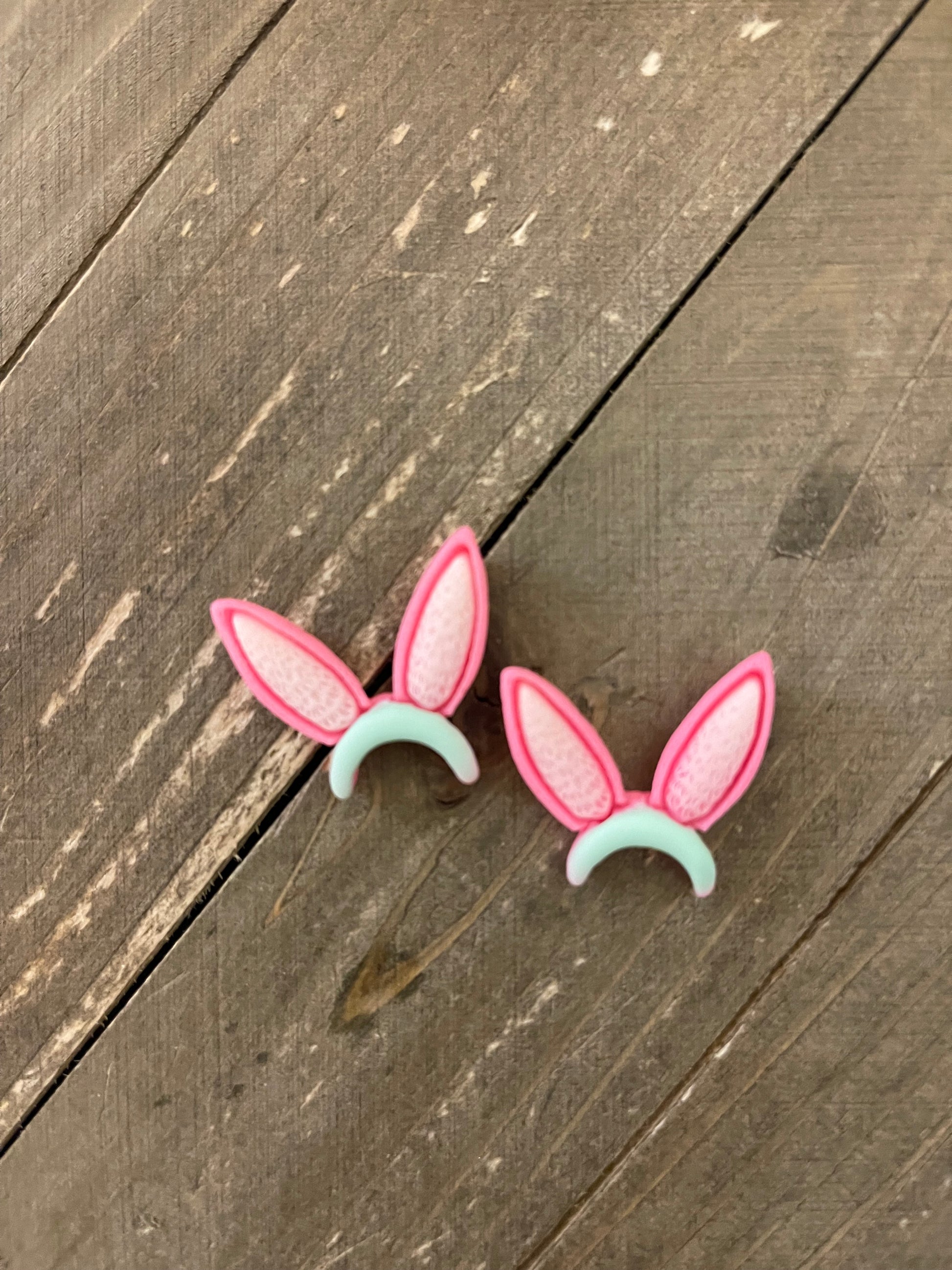 Bunny Ears Stud Earrings (4 different ones) (CECup)Pink tiful of LOVE